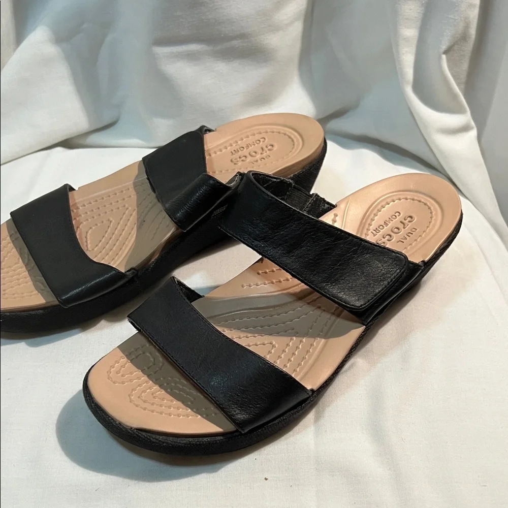 CROCS Black Women's Sandals - Picture 7 of 8